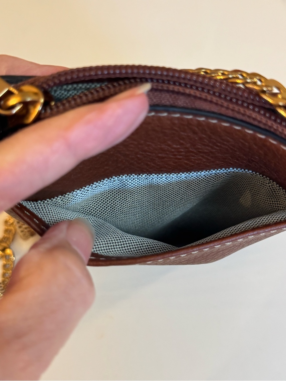 π€ NWOT FOSSIL WOMENβS HARPER LEATHER PHONE CROSSBODY BAG! - Picture 11 of 13